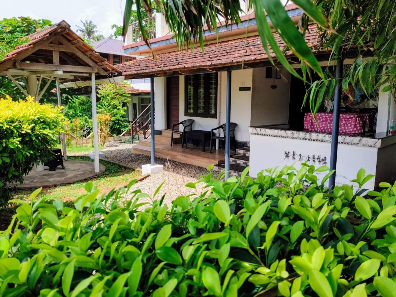 Sherly Cottages Varkala Buitenkant foto